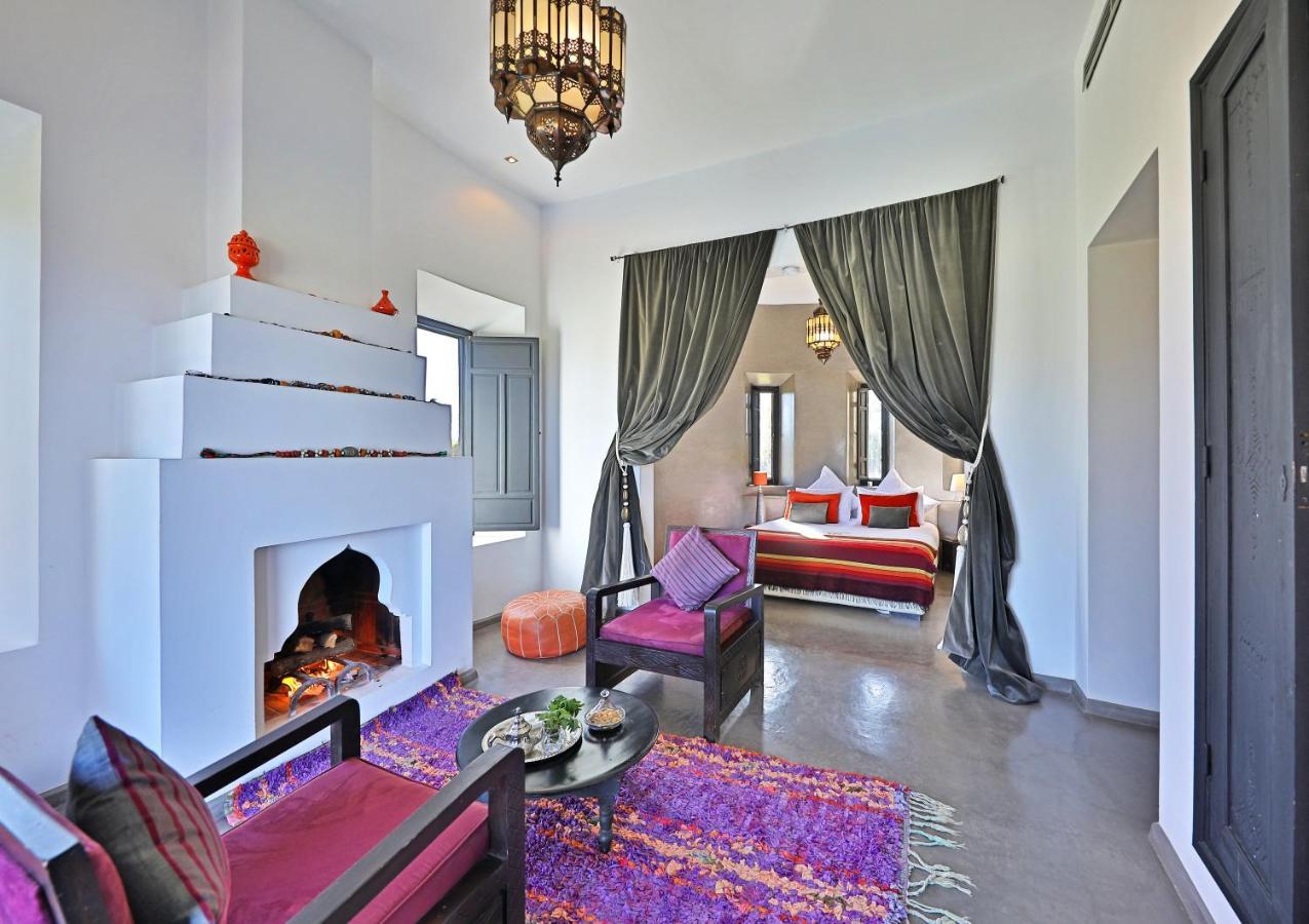 Hotel Dar Noujoum Ait Bou Zguia Zewnętrze zdjęcie