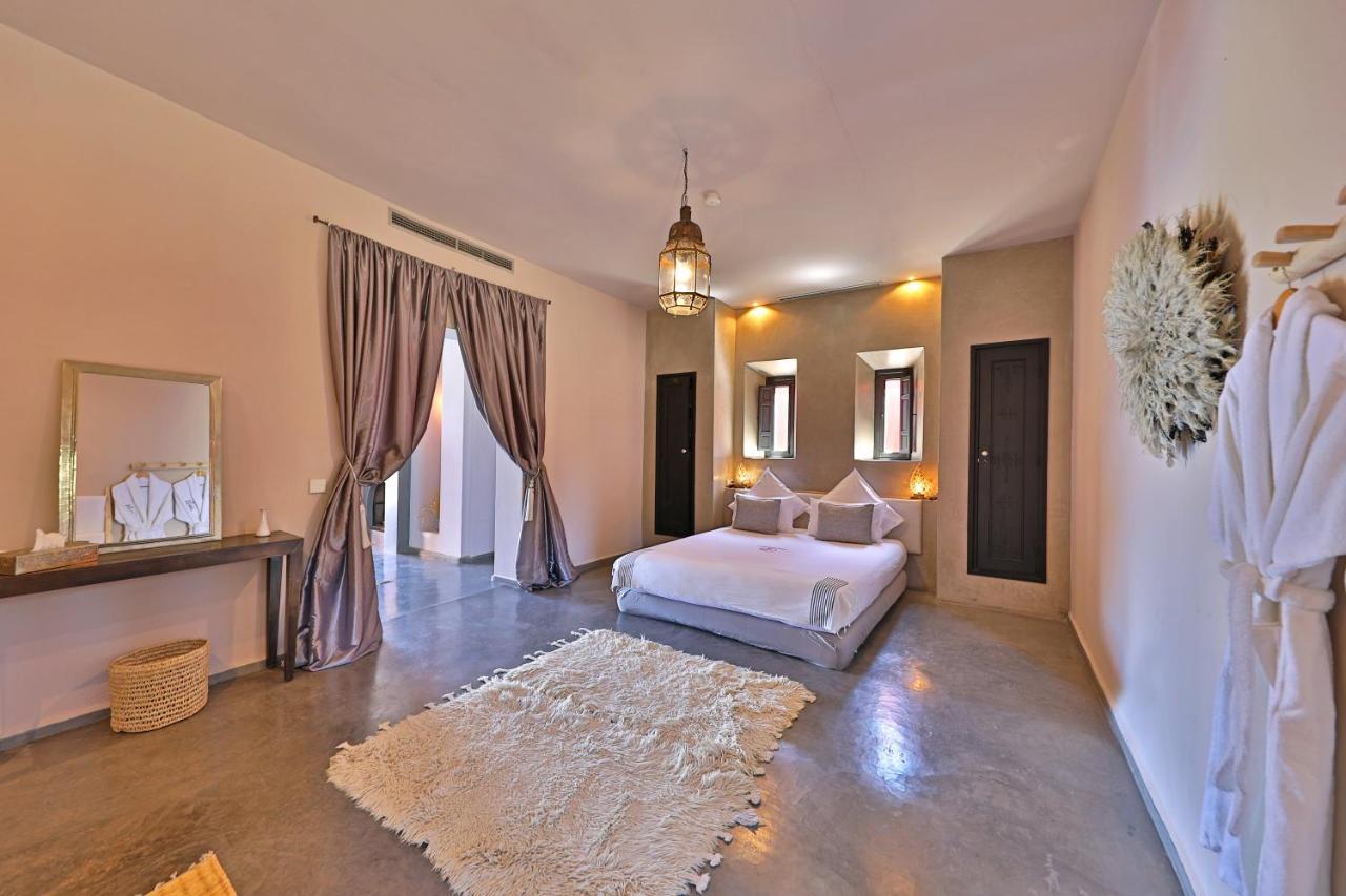 Hotel Dar Noujoum Ait Bou Zguia Zewnętrze zdjęcie