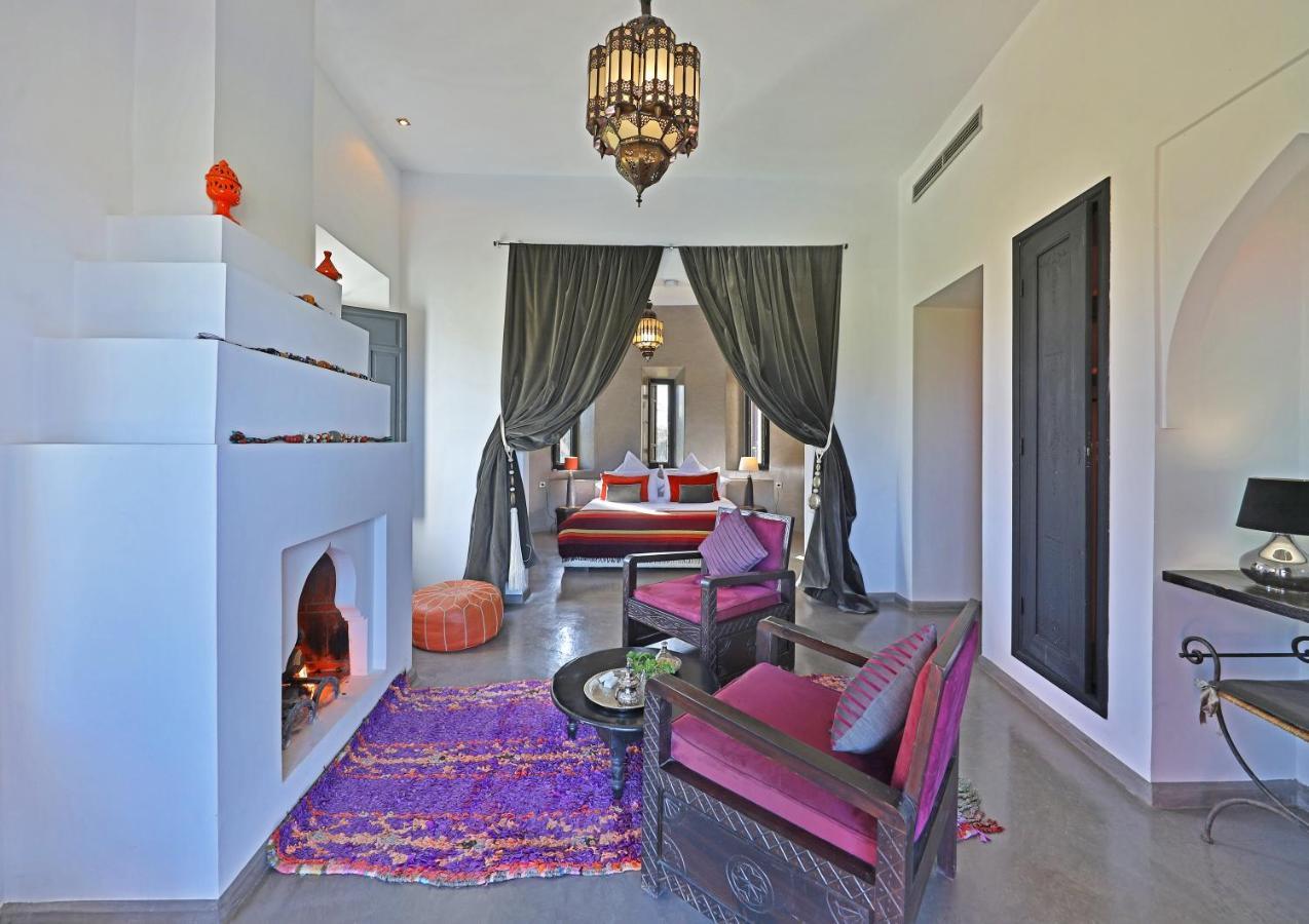 Hotel Dar Noujoum Ait Bou Zguia Zewnętrze zdjęcie