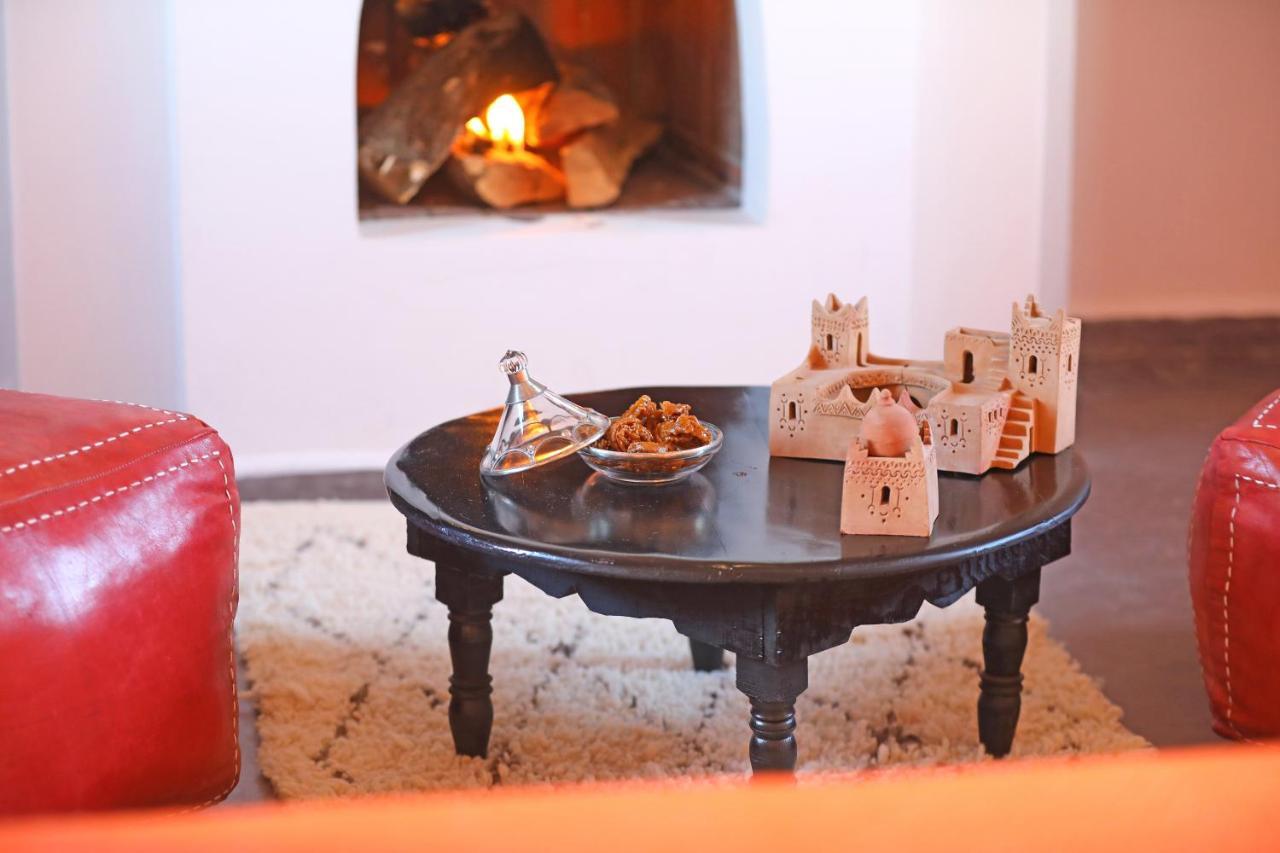 Hotel Dar Noujoum Ait Bou Zguia Zewnętrze zdjęcie